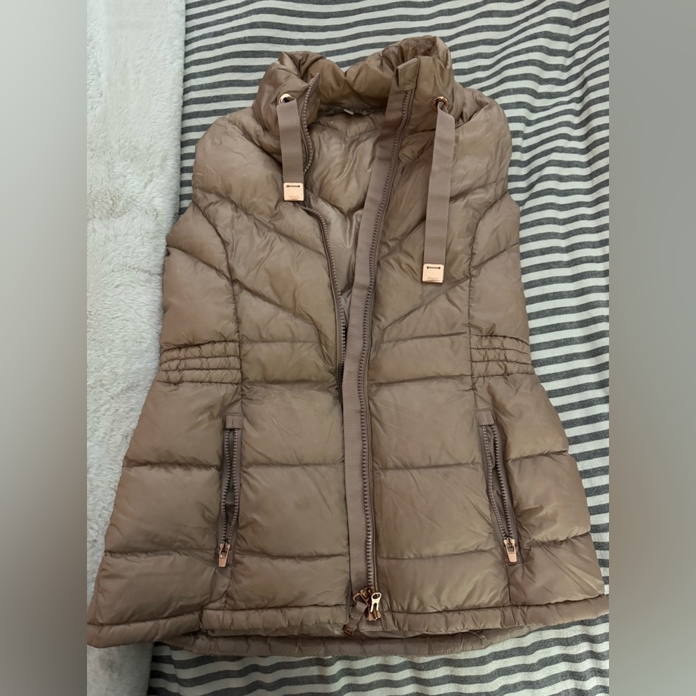Athleta down vest